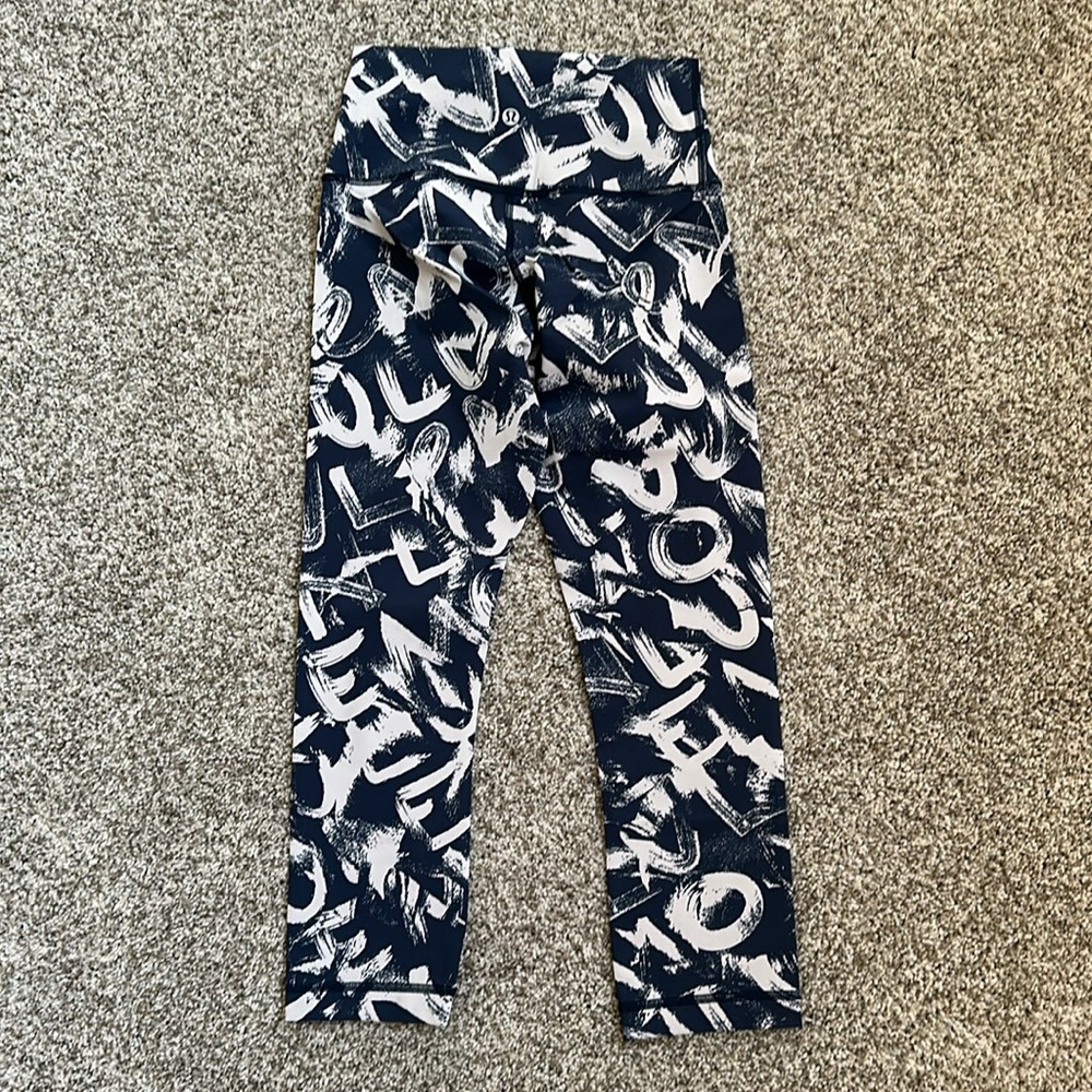 Lululemon Wunder Under Crop (High Rise) • Graffiti Pop Antoinette True Navy - Picture 6 of 7